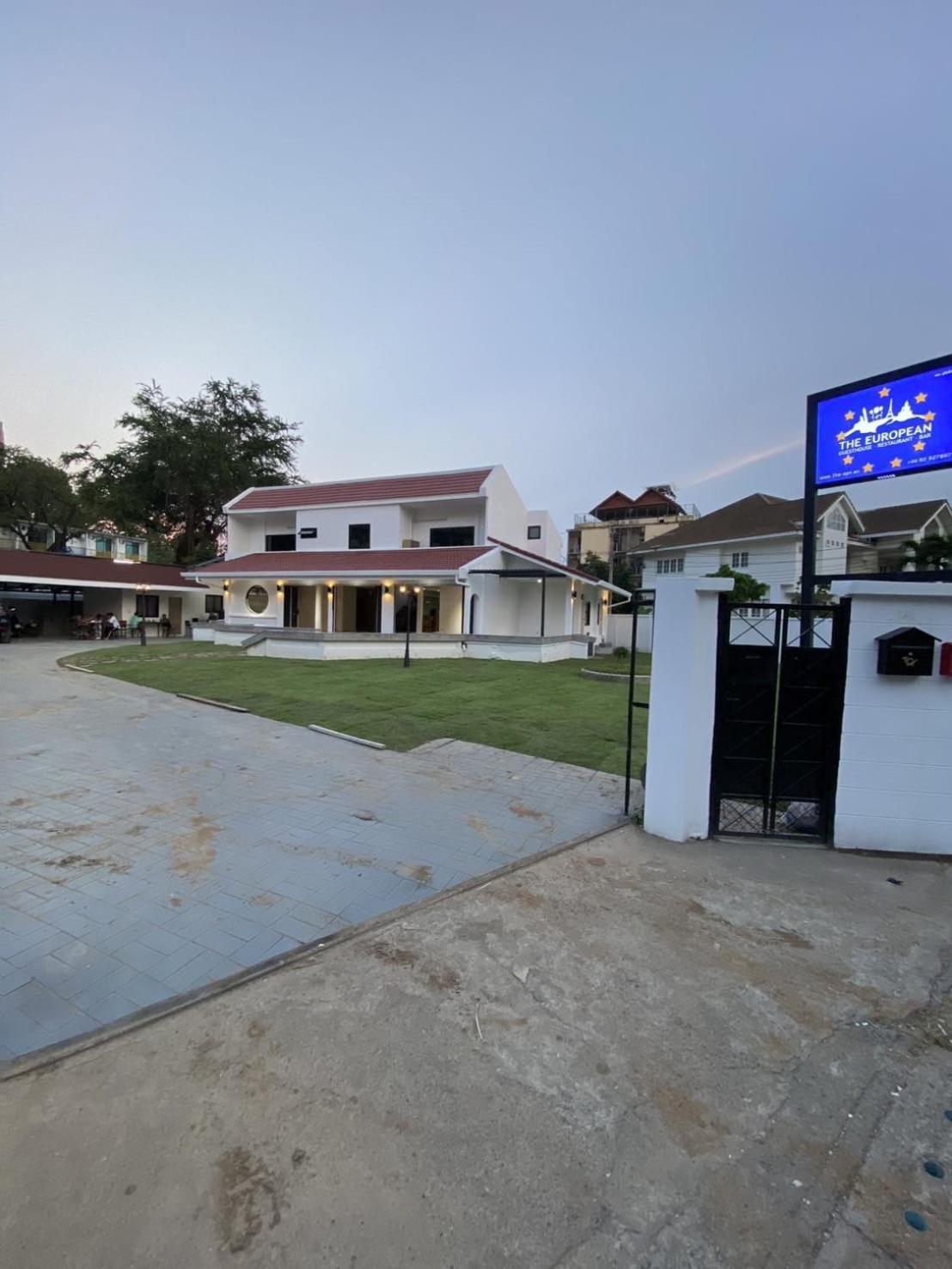 The European Chiang Mai Hotel Eksteriør billede